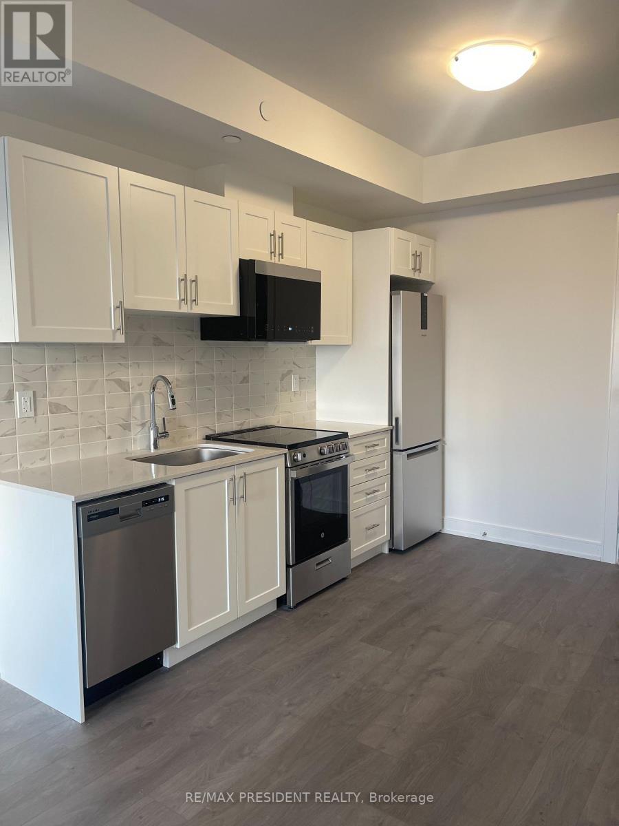 A911 - 705 Davis Drive, Newmarket, ON - Indoor Photo Showing Kitchen With Stainless Steel Kitchen