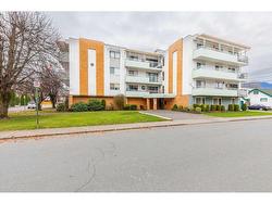 306 9425 NOWELL STREET|Chilliwack Proper East Chilliwack, BC V2P 4X8