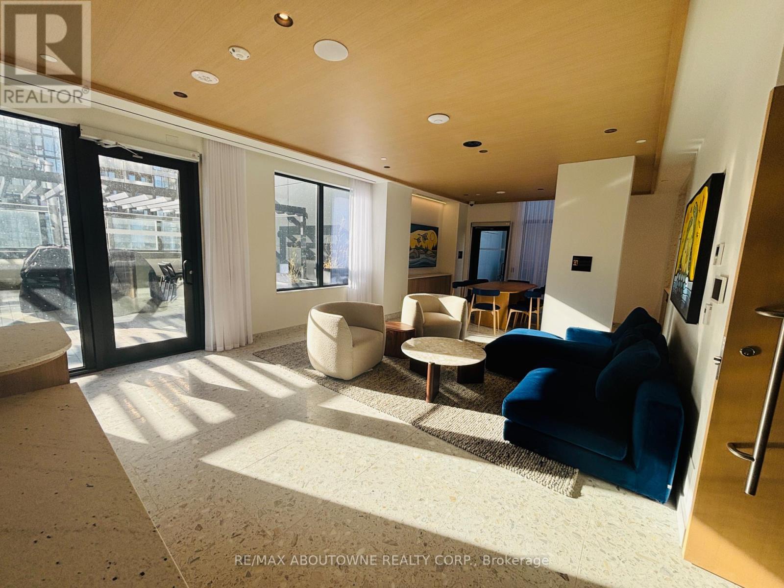 Dining - 3709 - 395 Square One Drive, Mississauga, ON - Indoor