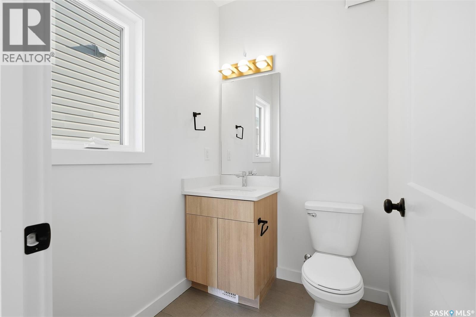 1408 Besnard Drive, Martensville, SK - Indoor Photo Showing Bathroom