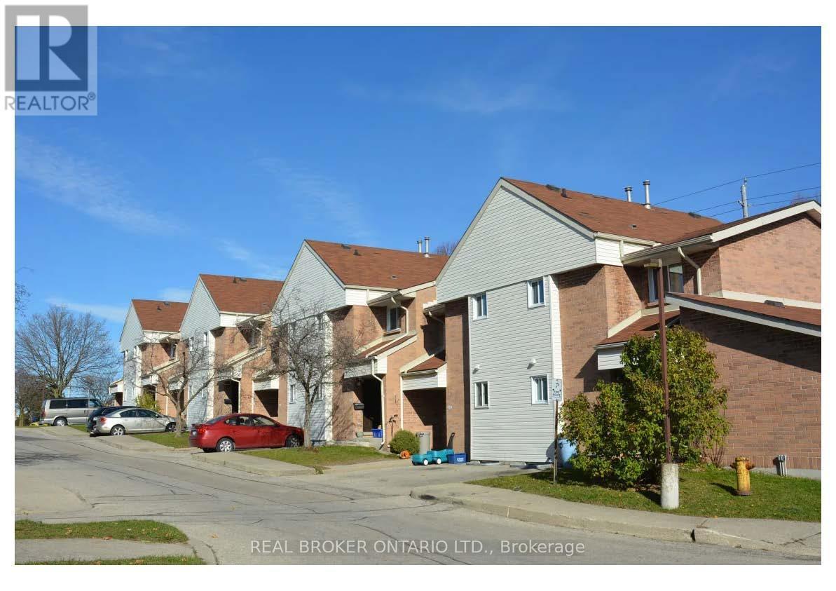 15 Millwood Crescent, Kitchener, ON - Outdoor