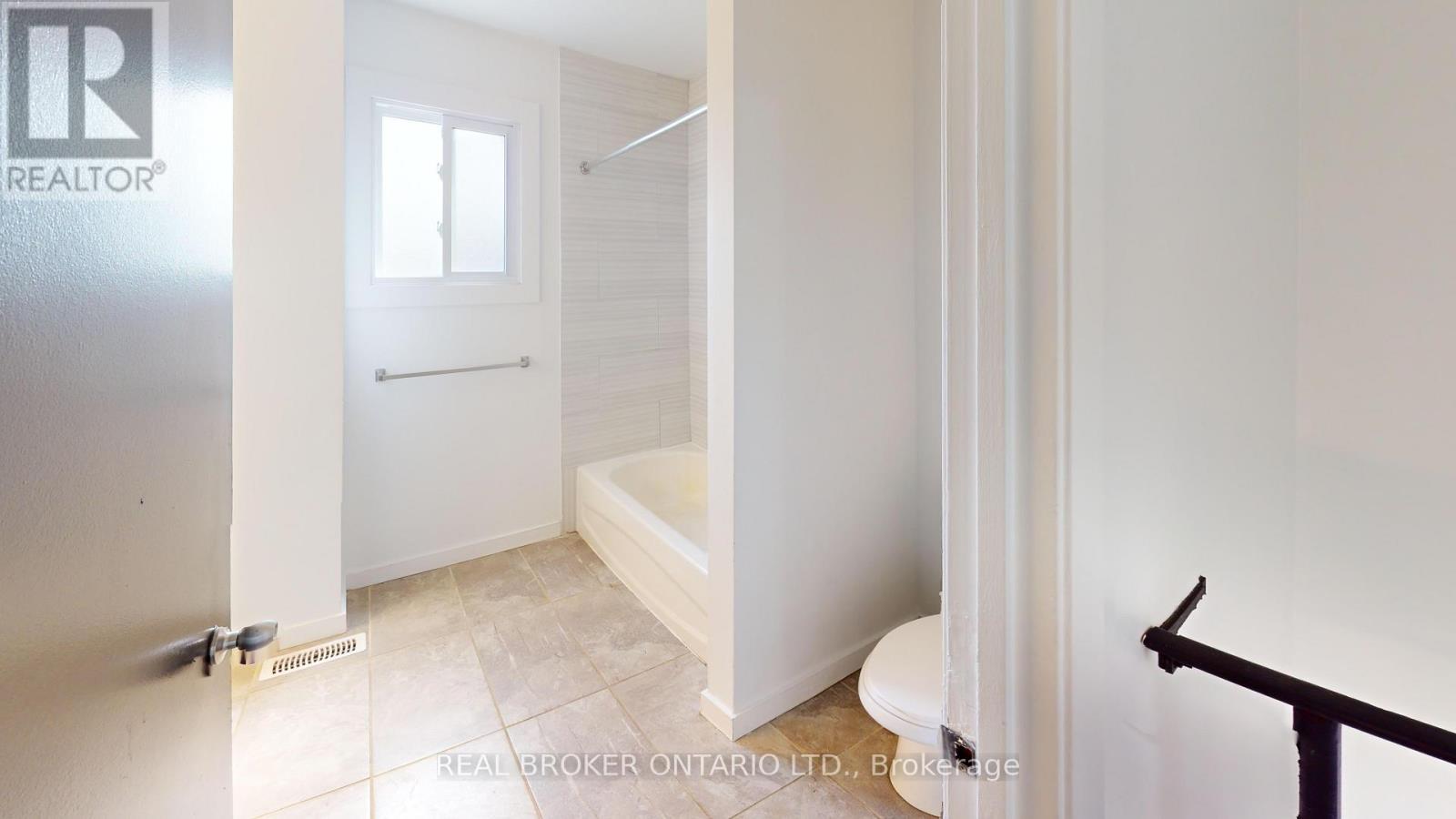 15 Millwood Crescent, Kitchener, ON - Indoor Photo Showing Bathroom