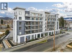 1350 Pridham Avenue Kelowna, BC V1Y 0P7