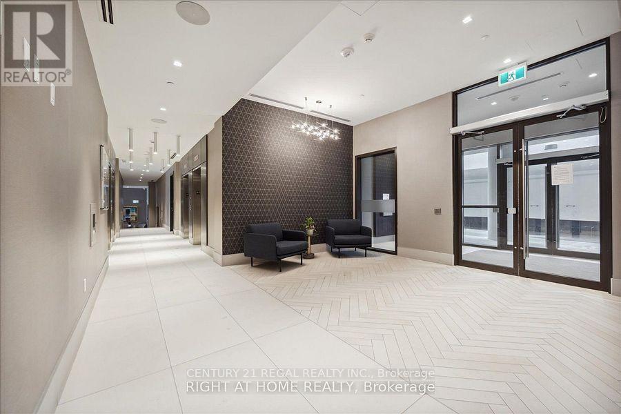 1806 - 2550 Simcoe Street N, Oshawa, ON - Indoor Photo Showing Other Room