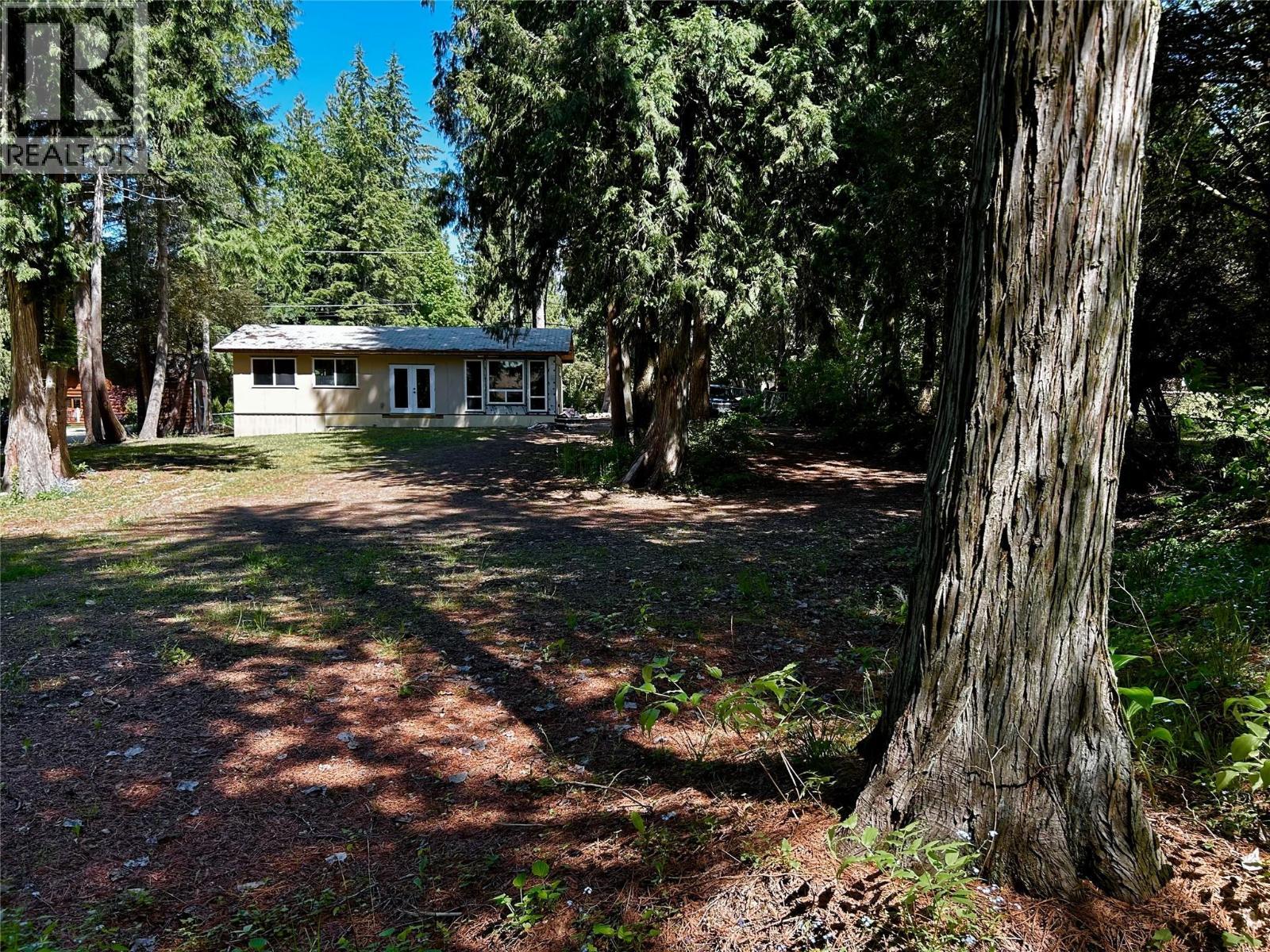650 Swansea Point Road, Swansea Point, BC - Outdoor