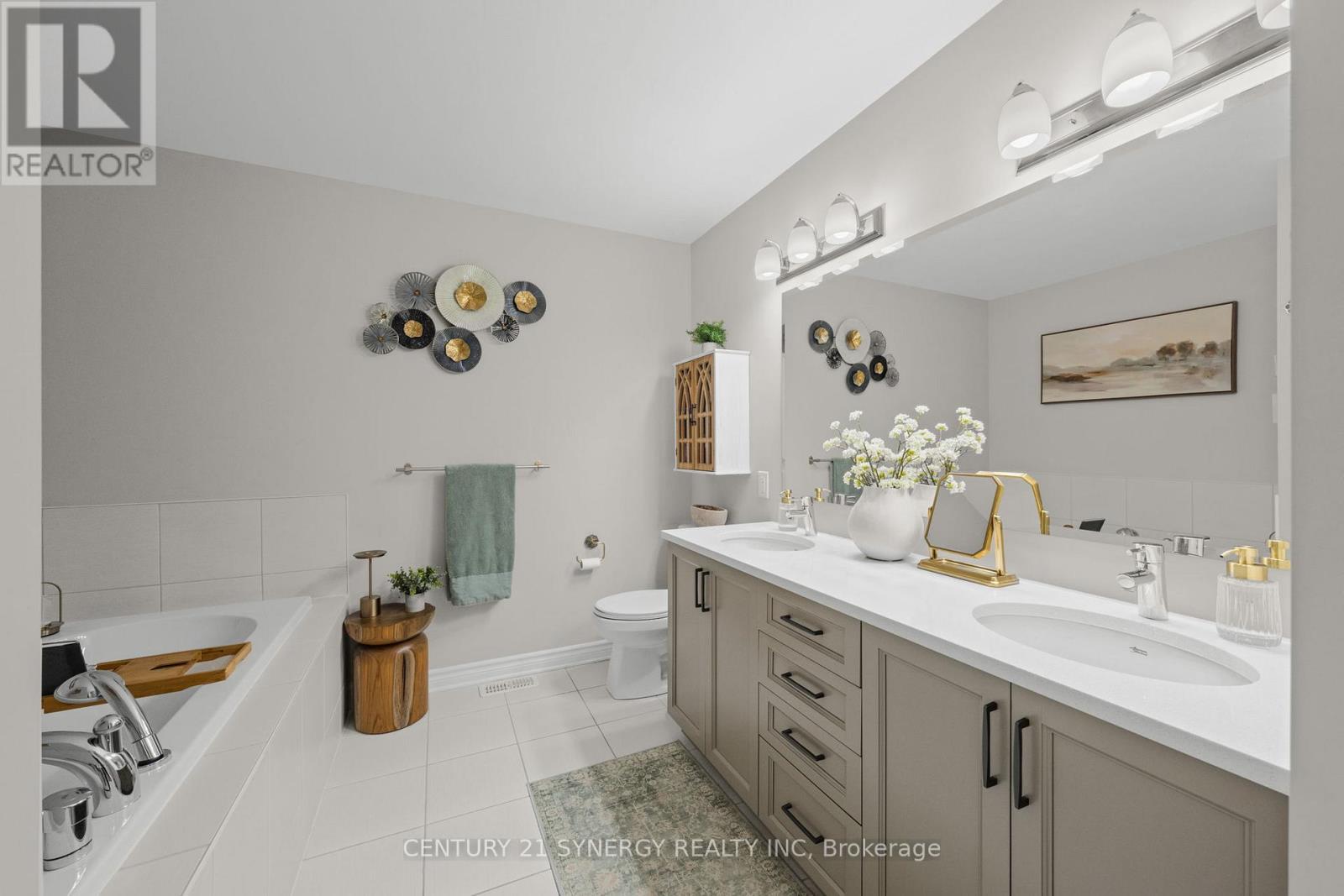 708 Guardian Grove, Ottawa, ON - Indoor Photo Showing Bathroom