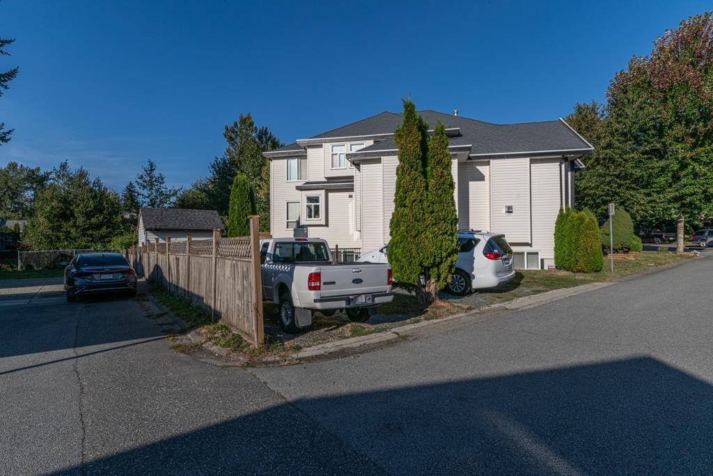27733 Signal Court, Abbotsford, BC - Outdoor