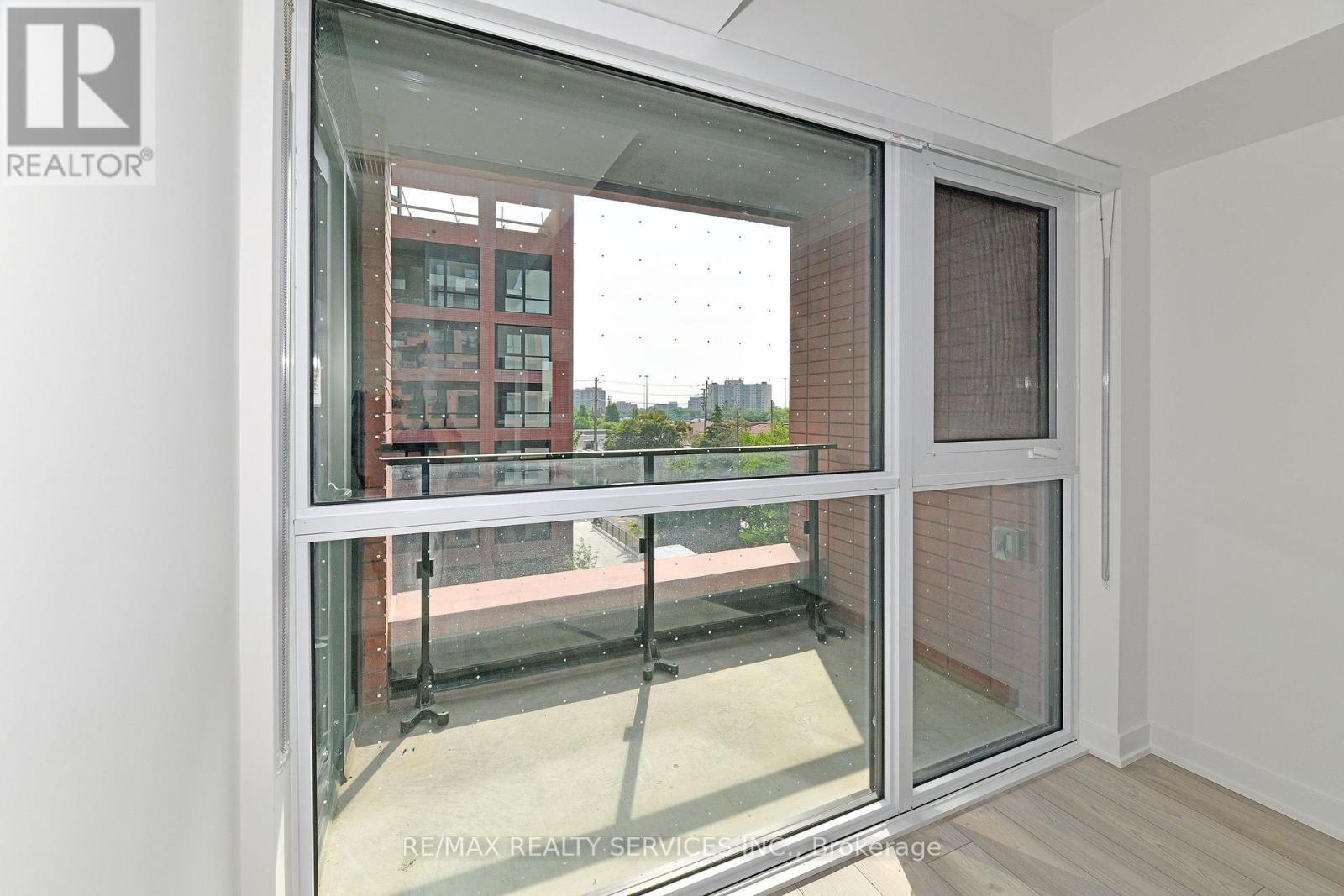 0419 - 8 Tippett Road, Toronto, ON - Photo Showing Other Room