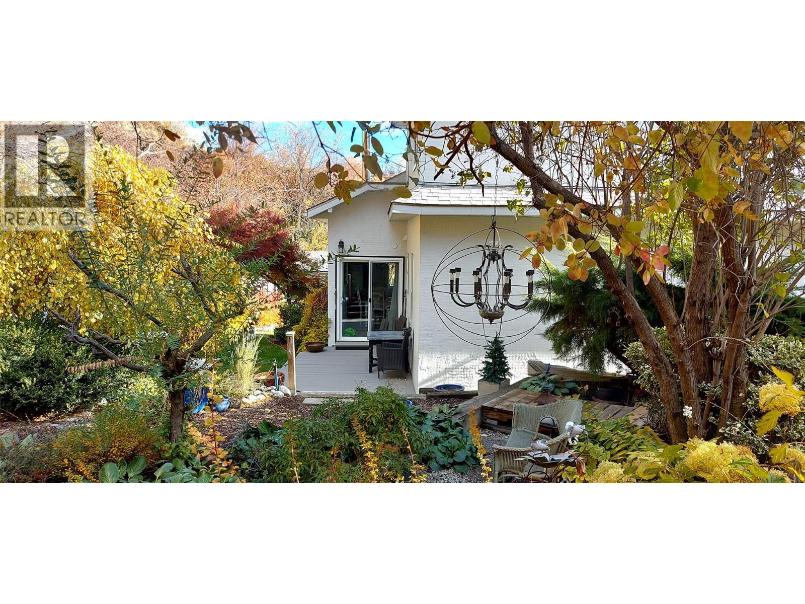 5706 Butler Street, Summerland, BC - Outdoor