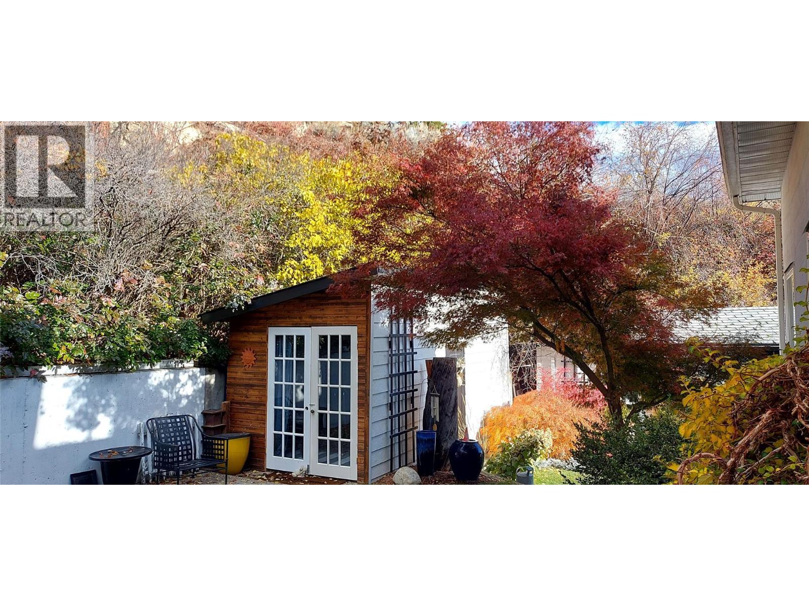 5706 Butler Street, Summerland, BC - Outdoor