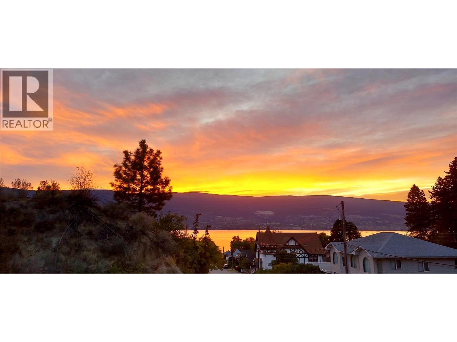 5706 Butler Street, Summerland, BC - Outdoor With View