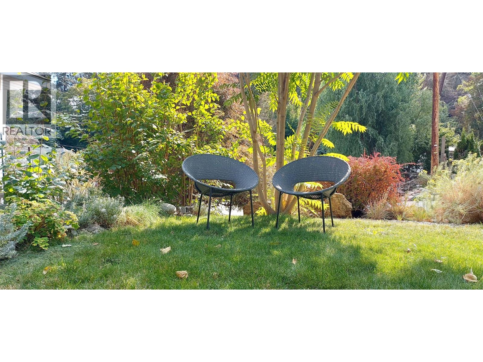 5706 Butler Street, Summerland, BC - Outdoor