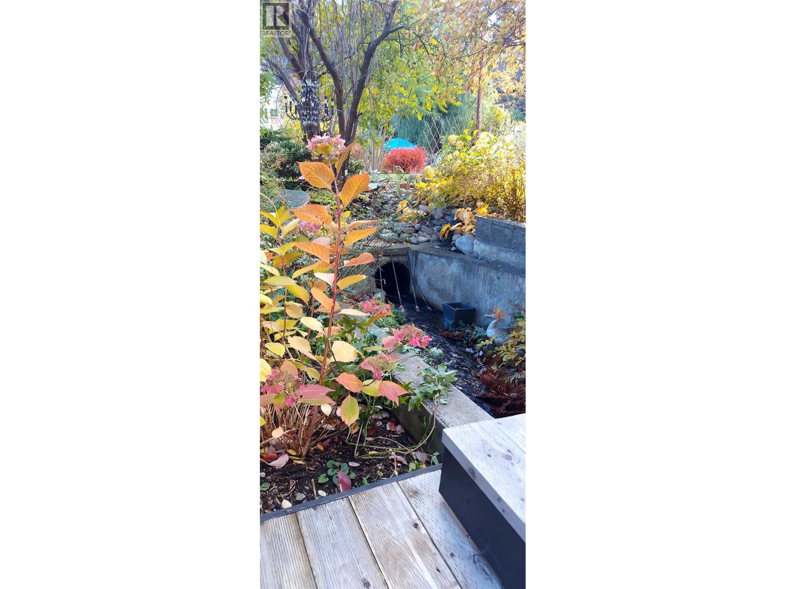 5706 Butler Street, Summerland, BC - Outdoor