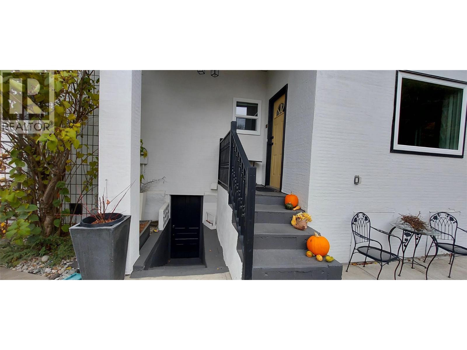 5706 Butler Street, Summerland, BC -