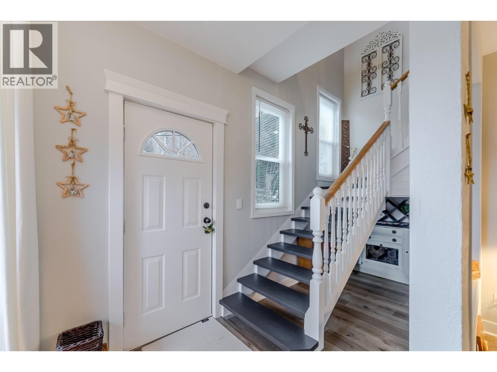 5706 Butler Street, Summerland, BC - Indoor Photo Showing Other Room