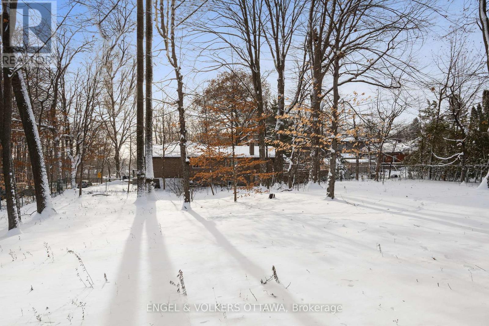 2626 Elmhurst Street, Ottawa, ON - Outdoor