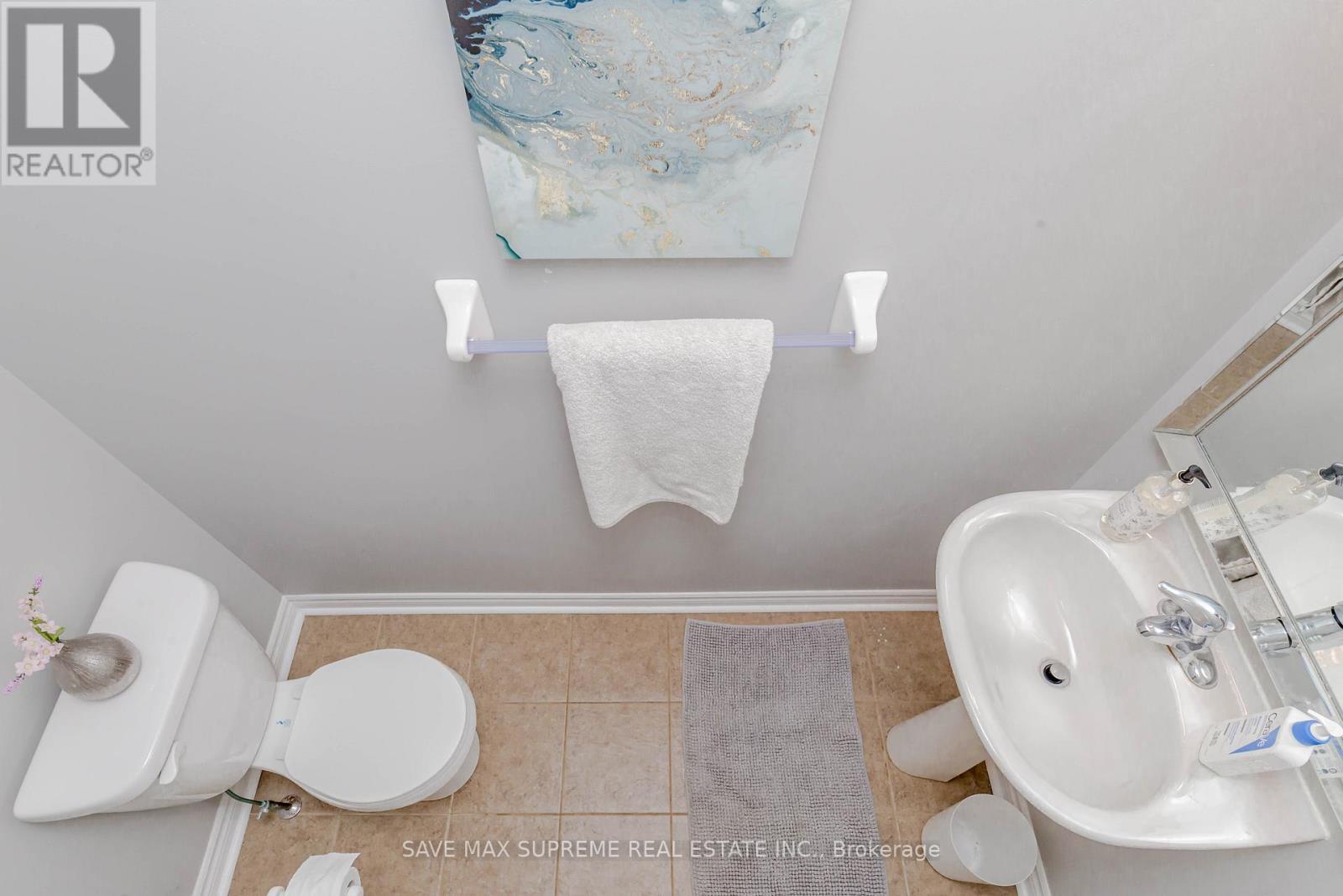 135 Prince William Way, Barrie, ON - Indoor Photo Showing Bathroom