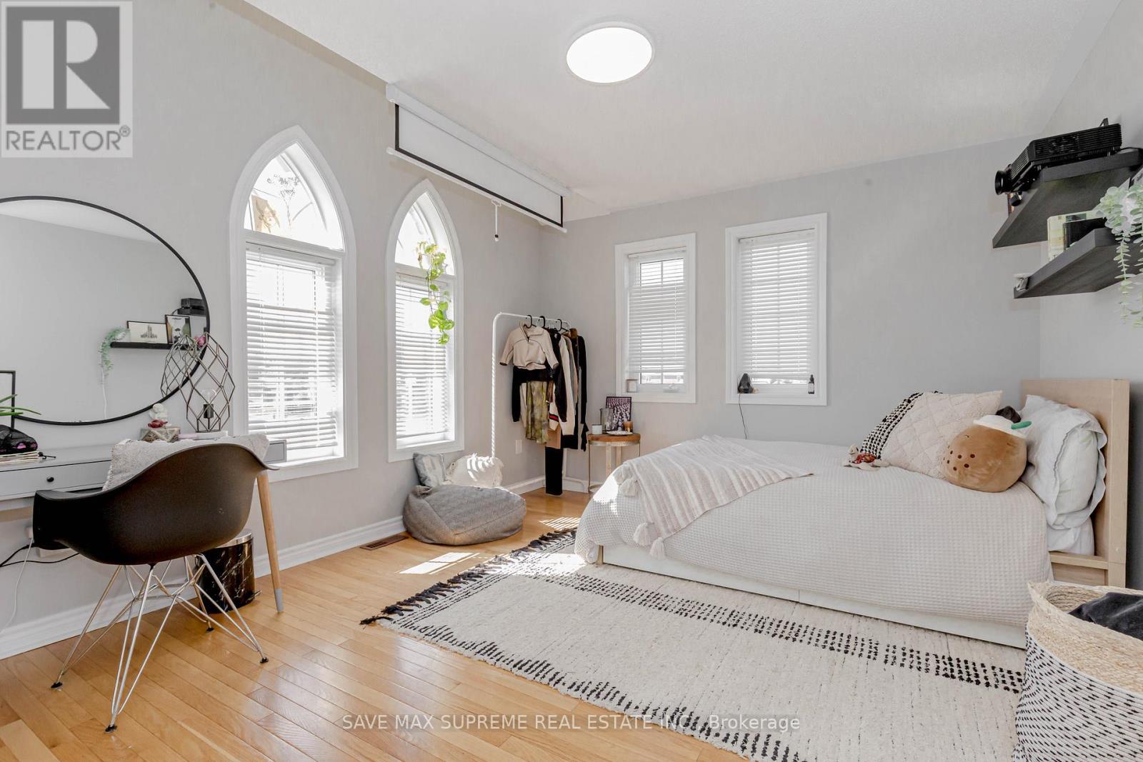 135 Prince William Way, Barrie, ON - Indoor Photo Showing Bedroom