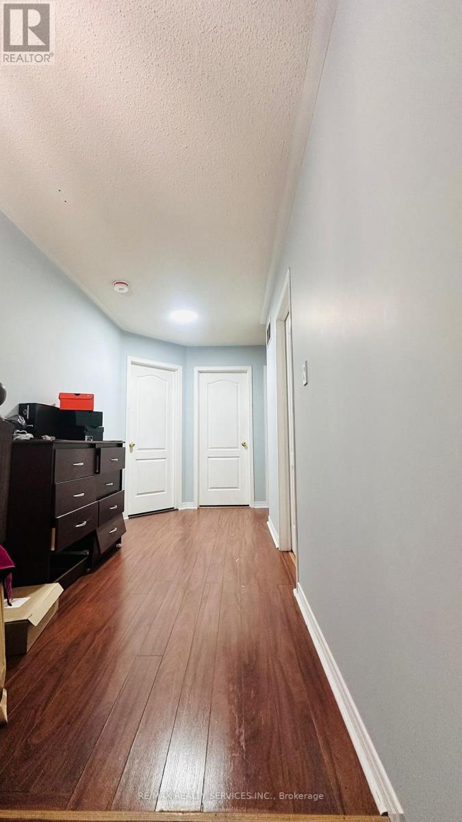 19 Flatlands Way, Brampton, ON - Indoor Photo Showing Other Room
