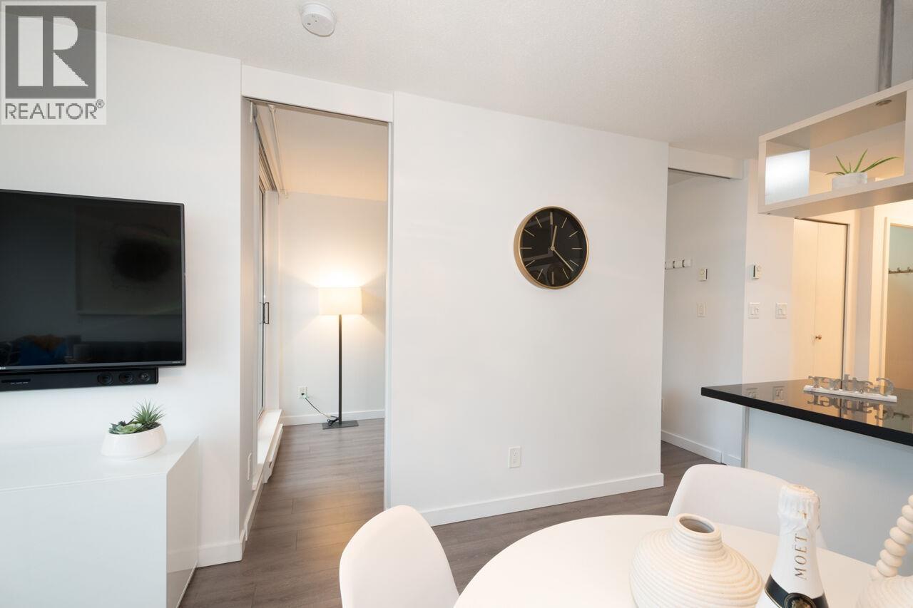 1205 1082 Seymour Street, Vancouver, BC - Indoor