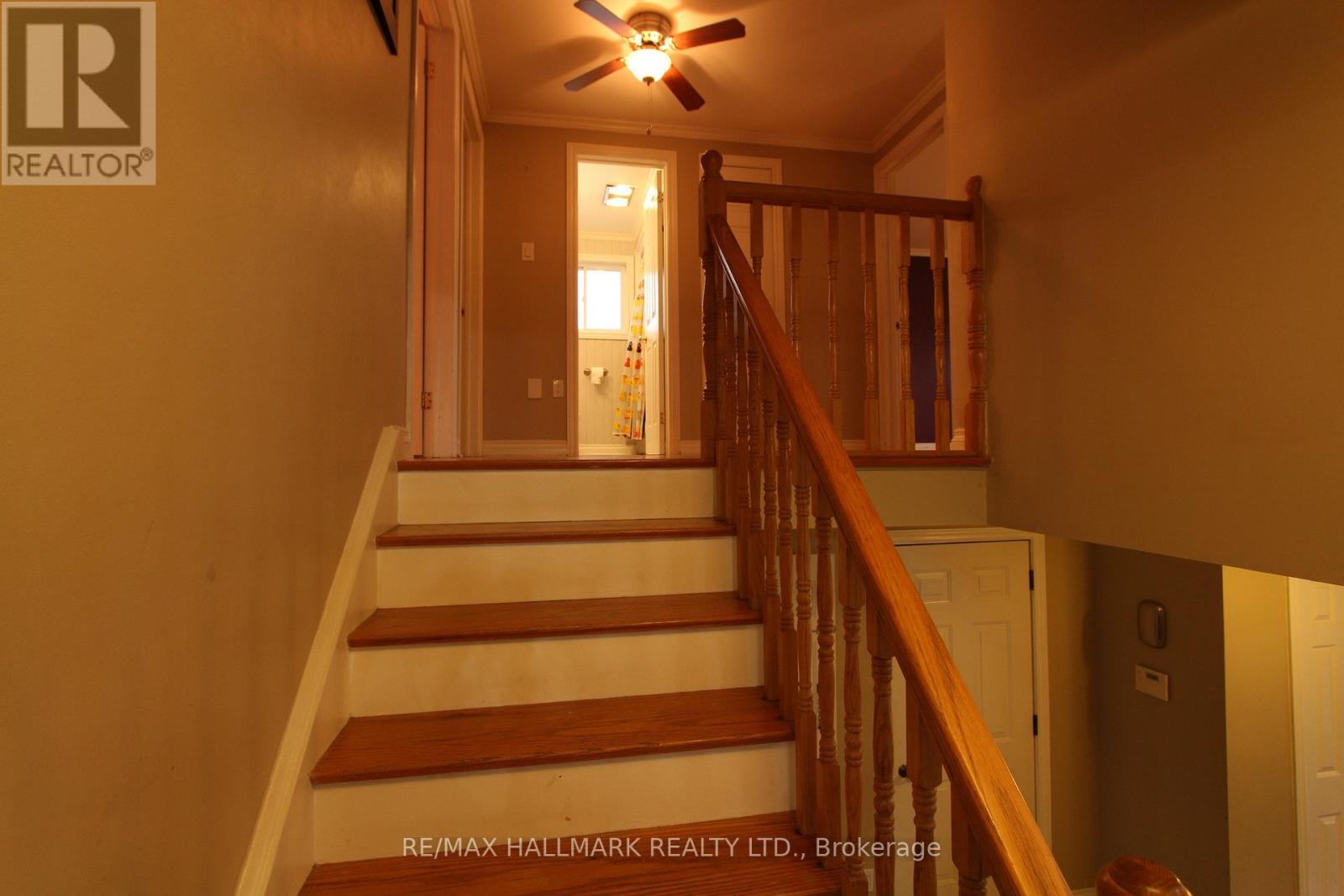 Upper Unit - 8 Meadowland Avenue, Barrie, ON - Indoor Photo Showing Other Room