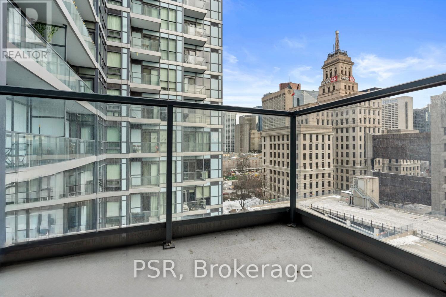 1002 - 210 Simcoe Street, Toronto, ON - Outdoor