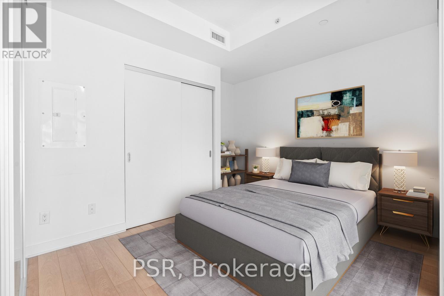 1002 - 210 Simcoe Street, Toronto, ON - Indoor Photo Showing Bedroom