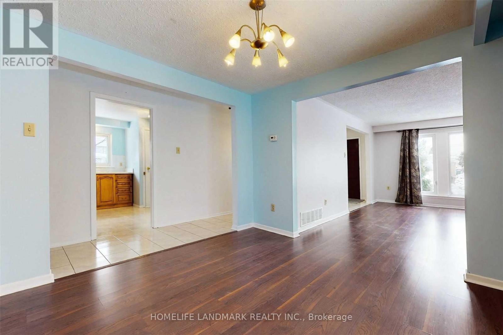 Main - 57 Ardgowan Crescent, Toronto, ON - Indoor Photo Showing Other Room