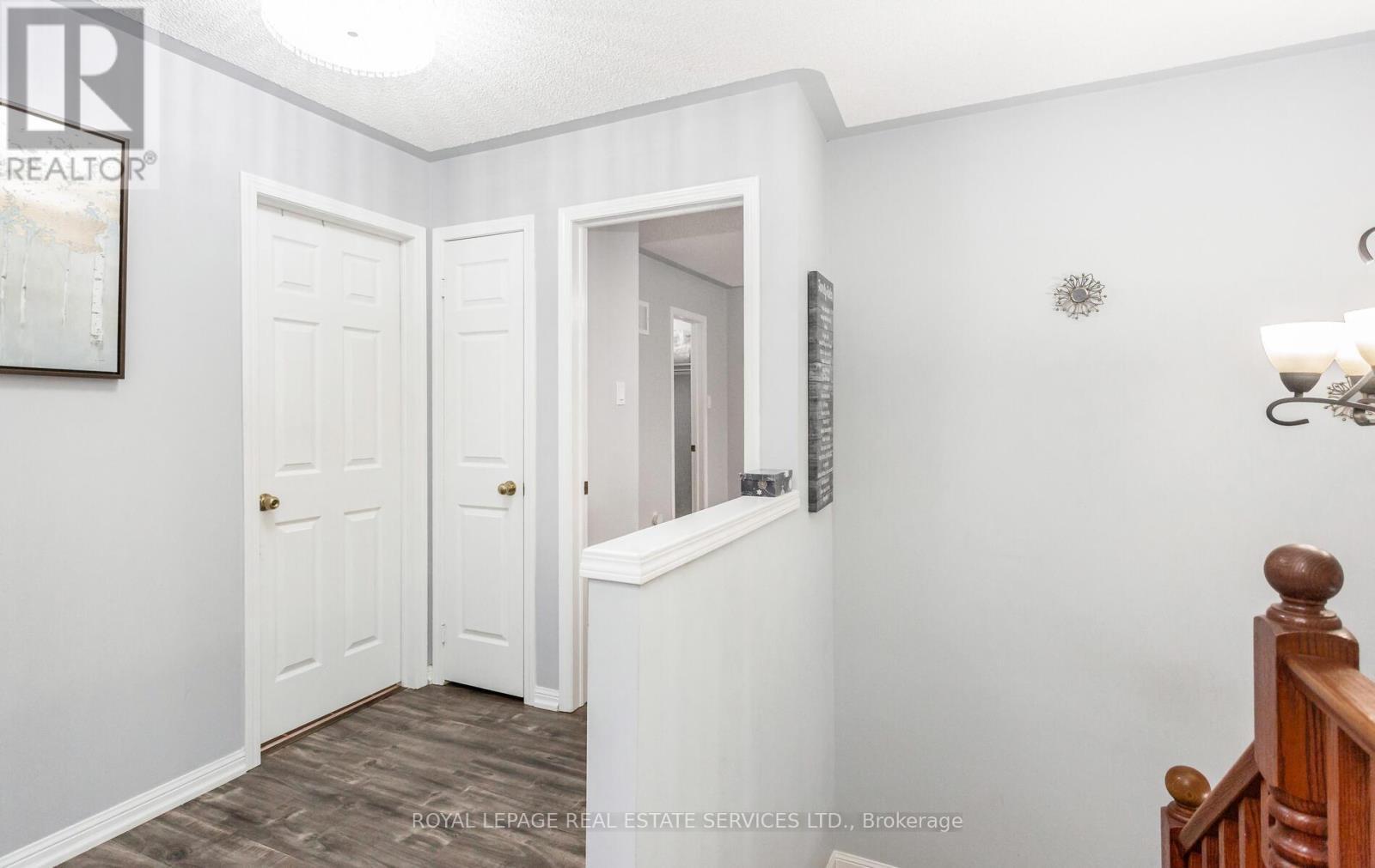 5050 Bunton Crescent, Burlington, ON - Indoor Photo Showing Other Room