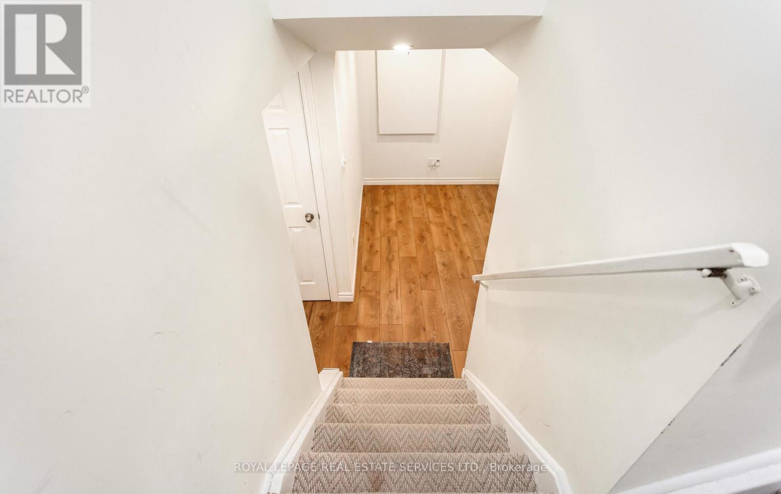 5050 Bunton Crescent, Burlington, ON - Indoor Photo Showing Other Room