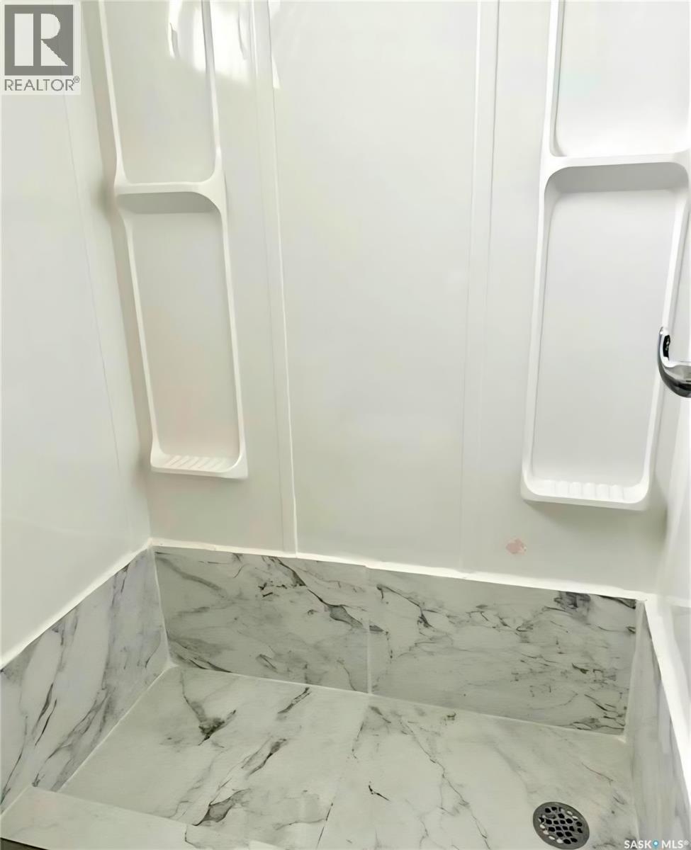 1450 Alexandra Street, Regina, SK -