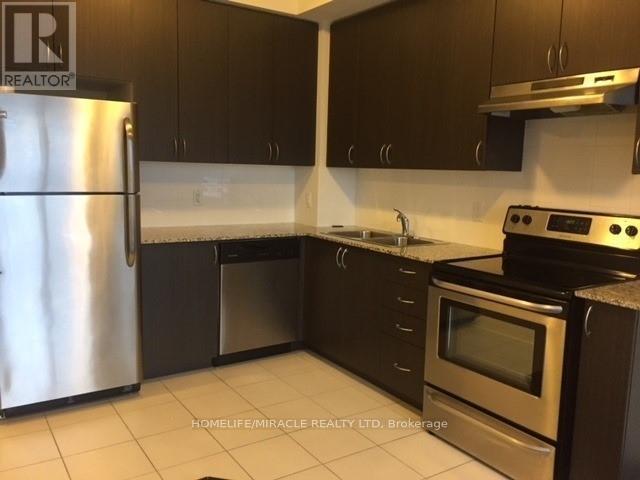 410 - 50 Sky Harbour Drive, Brampton, ON - Indoor Photo Showing Kitchen With Double Sink