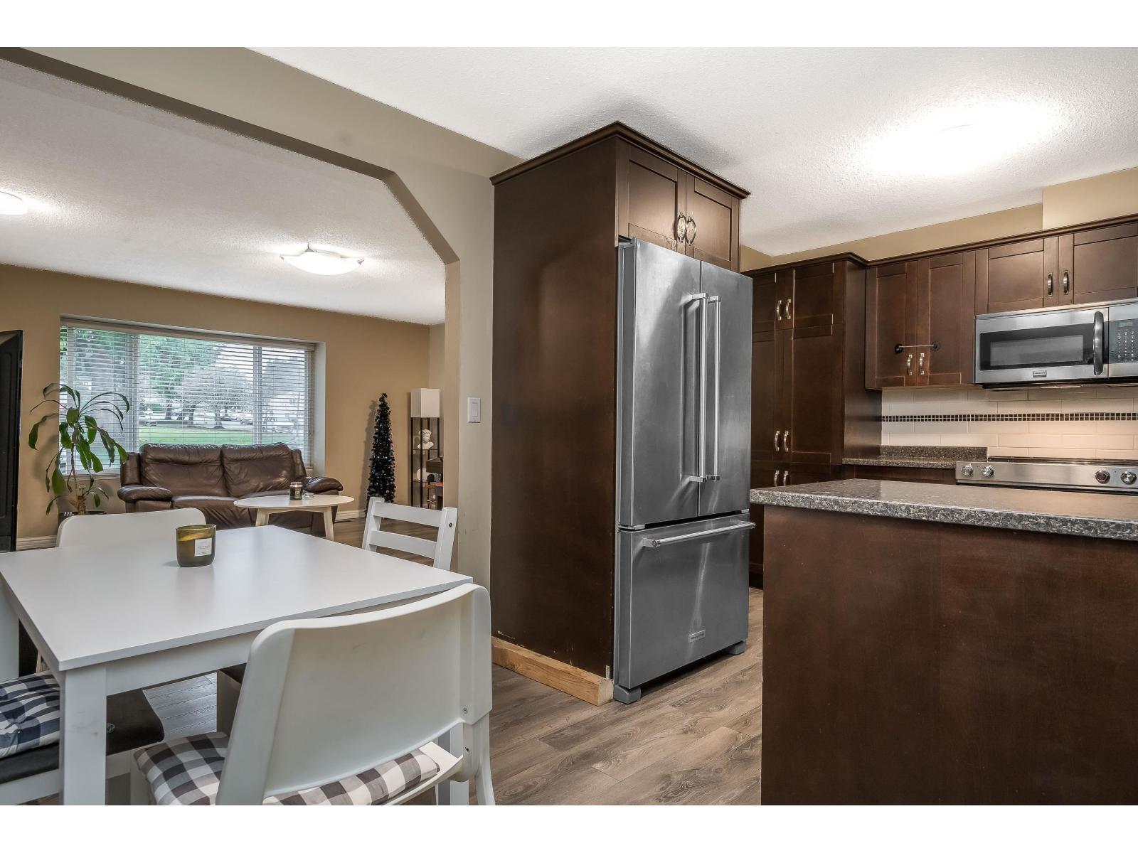 13288 64A Avenue, Surrey, BC - Indoor