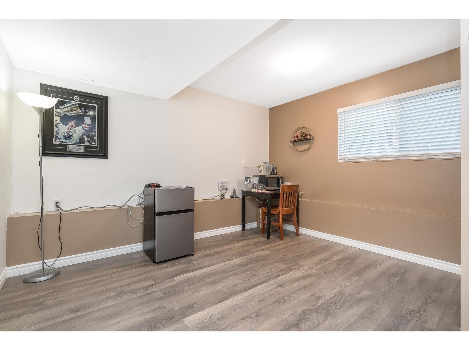 13288 64A Avenue, Surrey, BC - Indoor Photo Showing Other Room