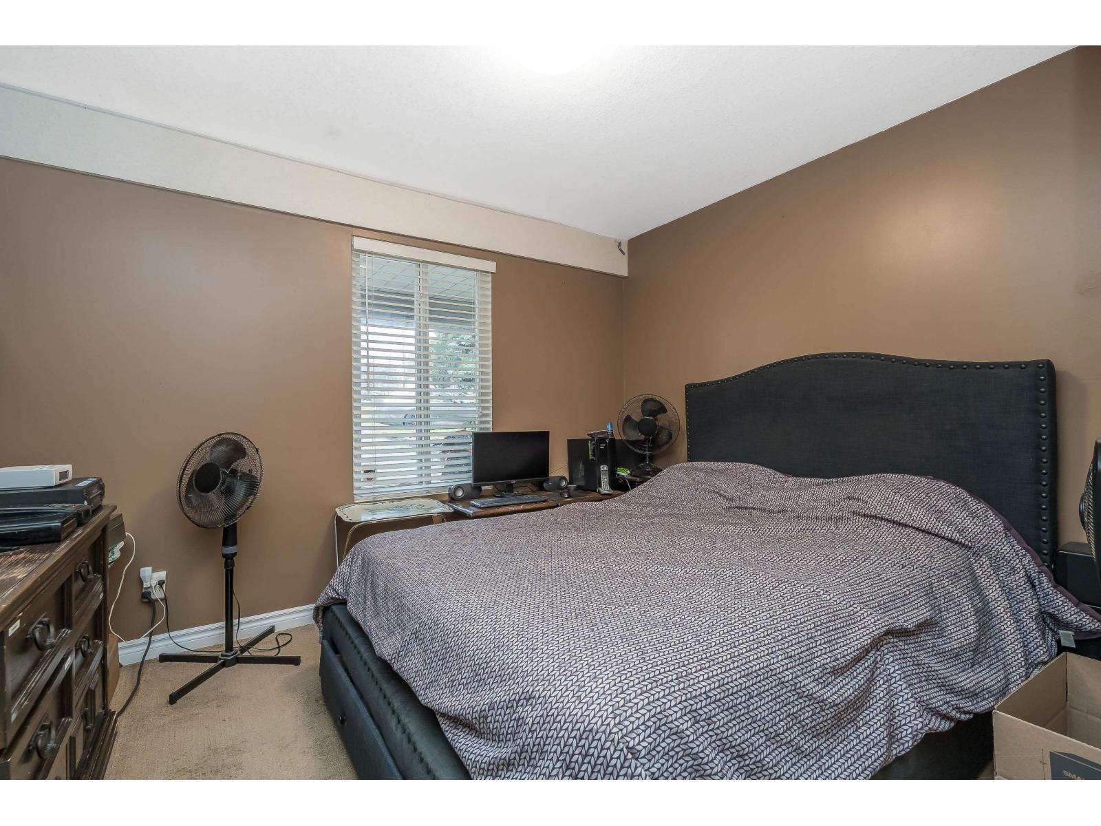 13288 64A Avenue, Surrey, BC - Indoor Photo Showing Bedroom