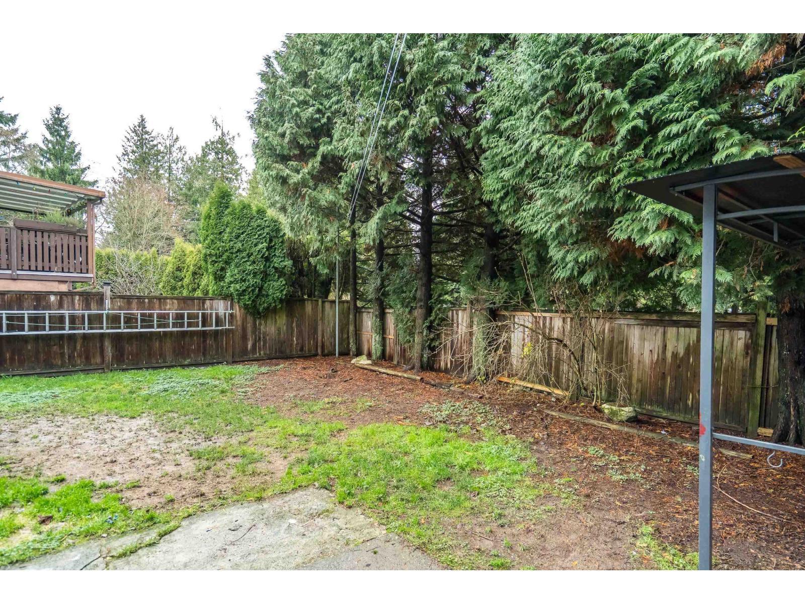 13288 64A Avenue, Surrey, BC - Outdoor