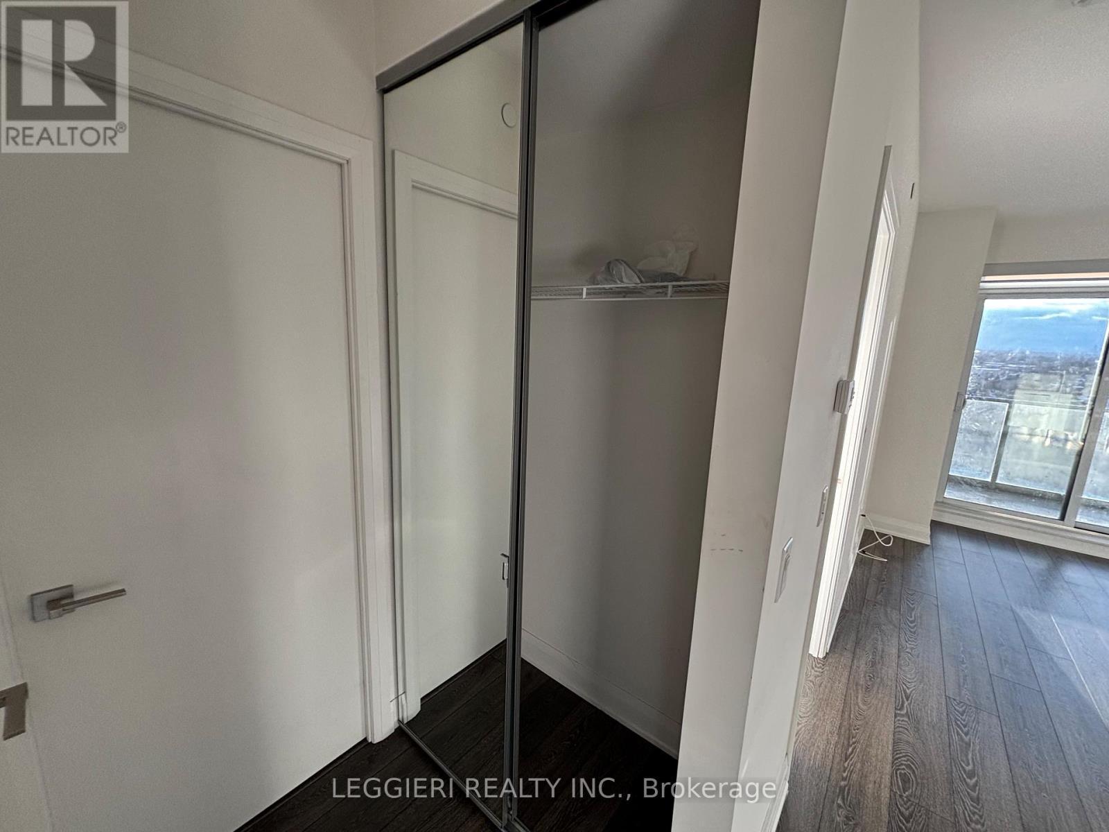 1404 - 36 Park Lawn Road, Toronto, ON - Indoor Photo Showing Other Room