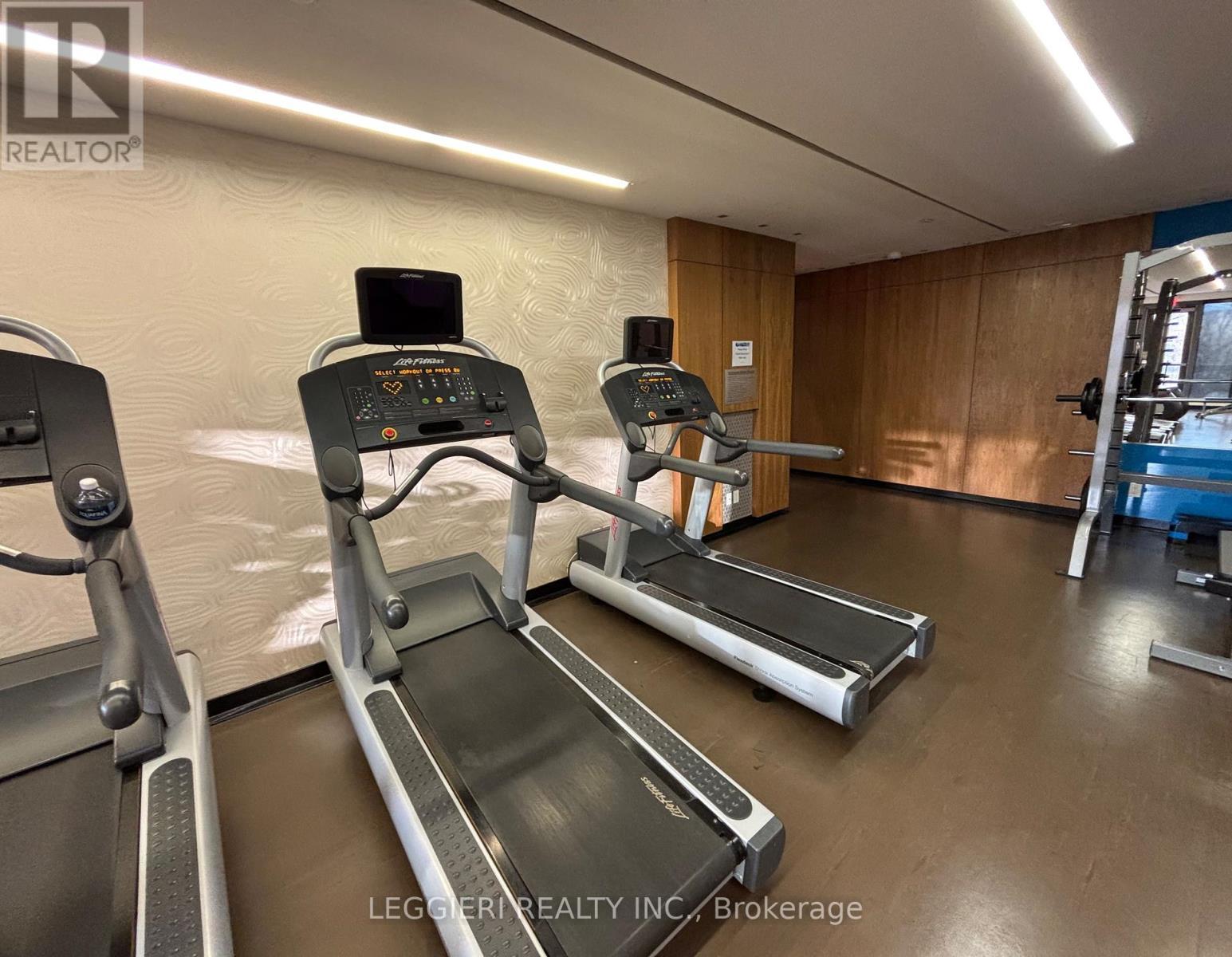 1404 - 36 Park Lawn Road, Toronto, ON - Indoor Photo Showing Gym Room