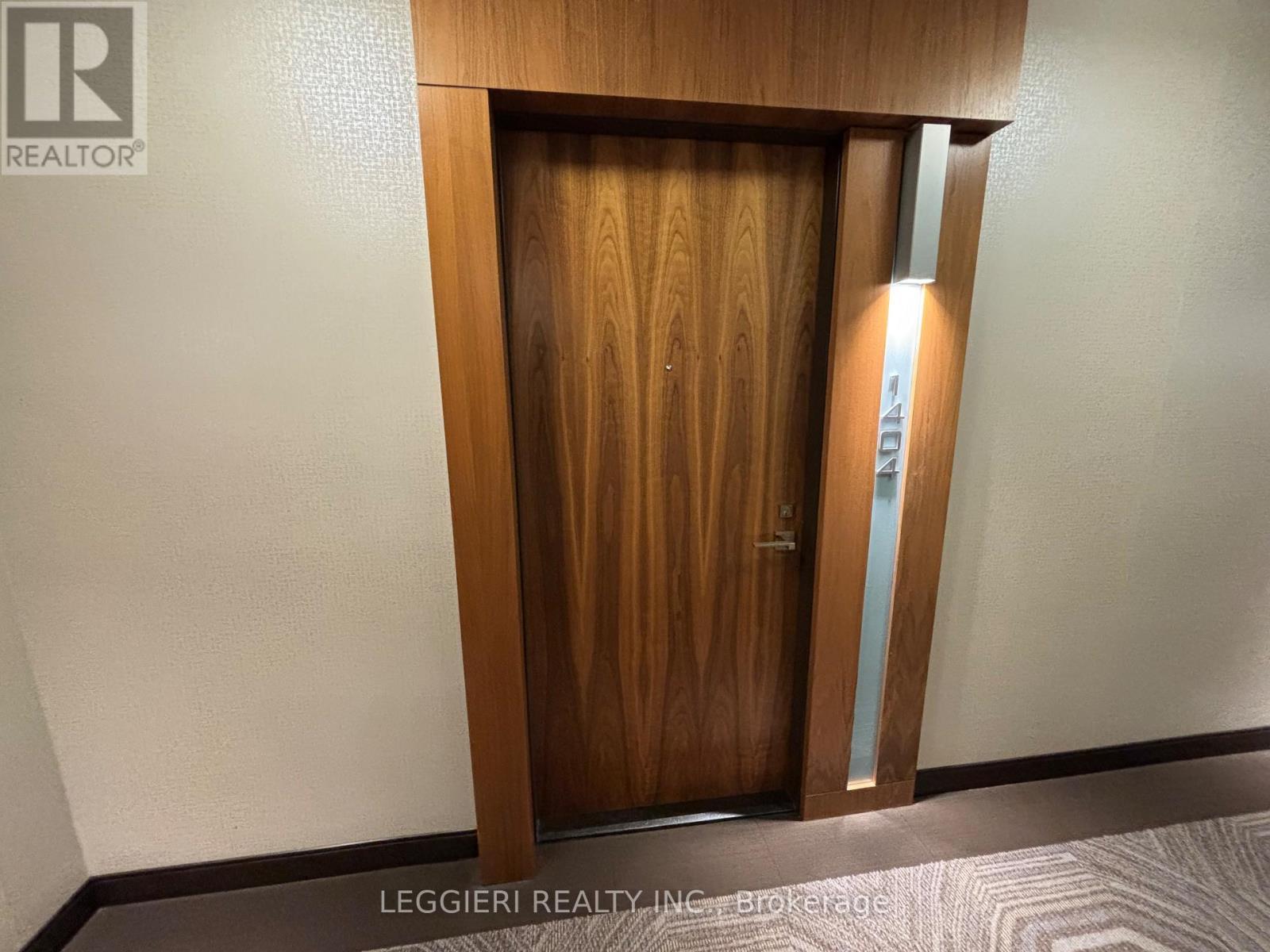 1404 - 36 Park Lawn Road, Toronto, ON - Indoor Photo Showing Other Room