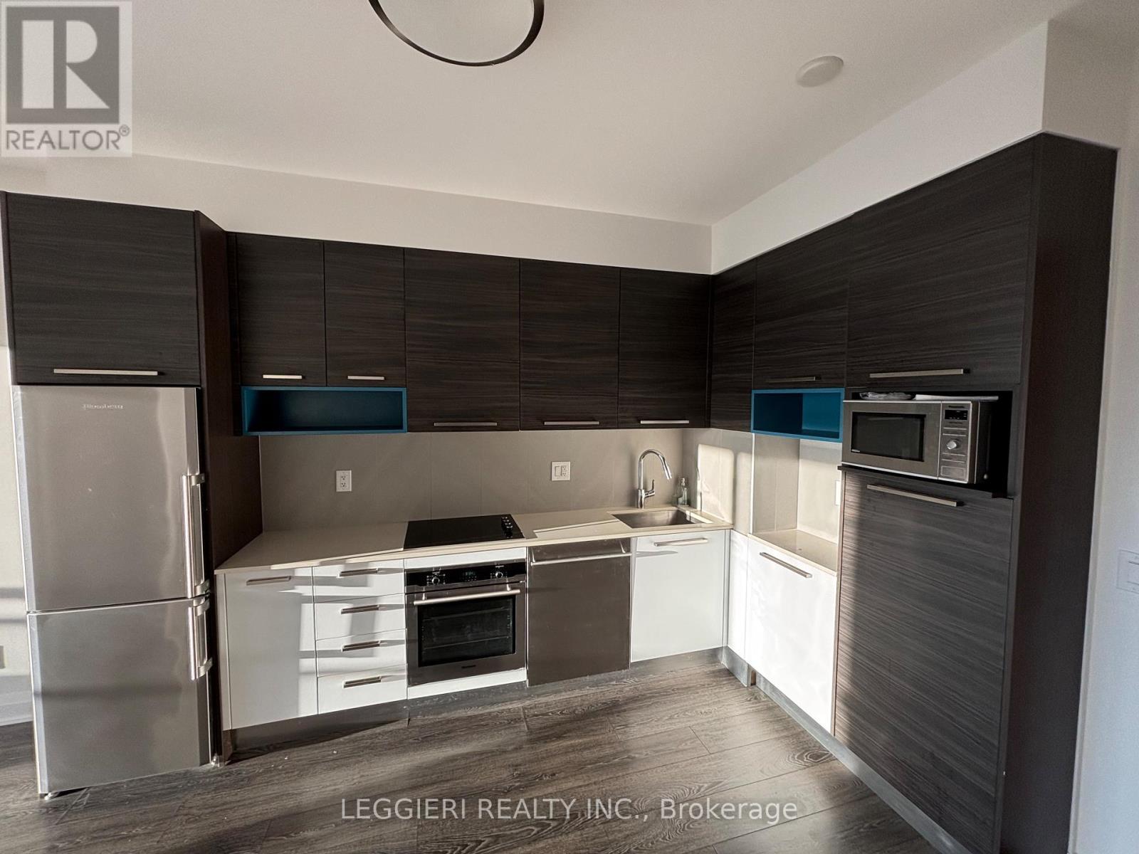 1404 - 36 Park Lawn Road, Toronto, ON - Indoor Photo Showing Kitchen With Double Sink