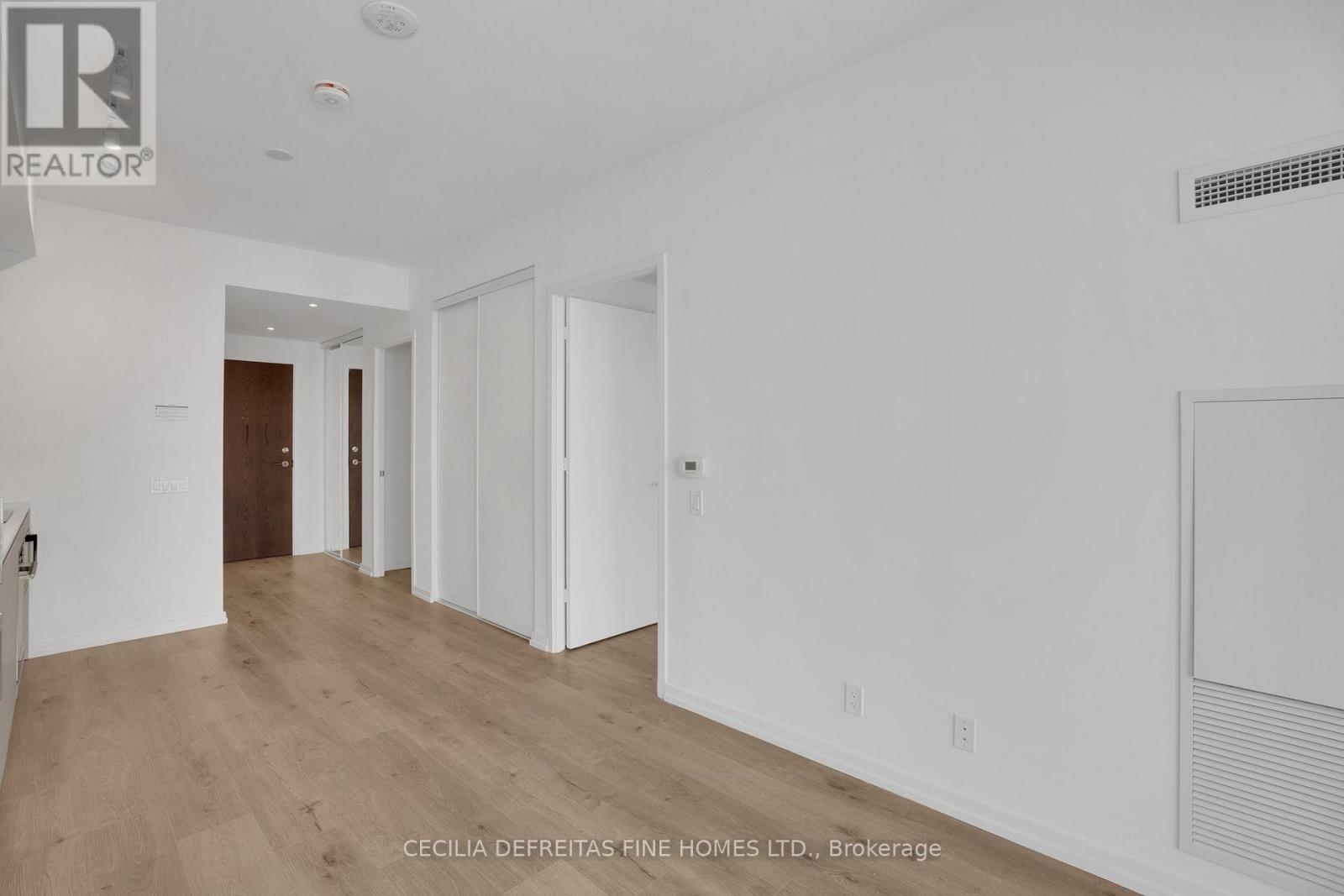 4603 - 7890 Jane Street, Vaughan, ON - Indoor Photo Showing Other Room