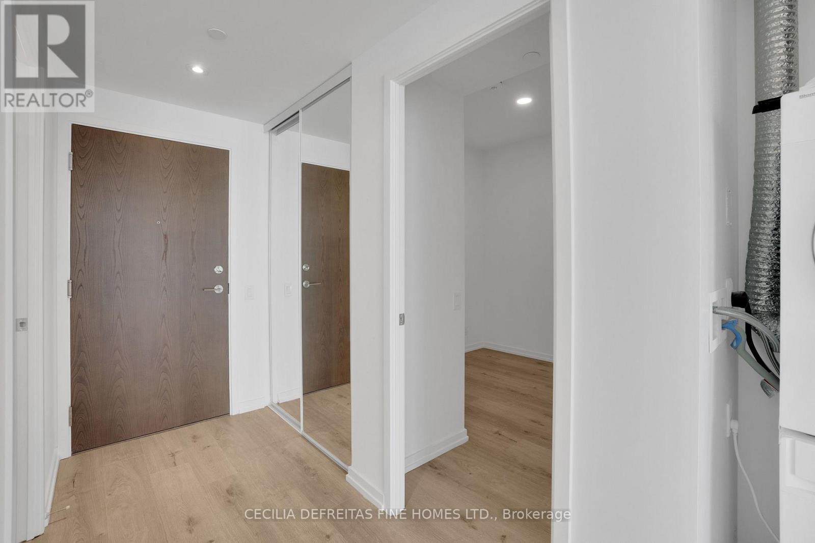 4603 - 7890 Jane Street, Vaughan, ON - Indoor Photo Showing Other Room