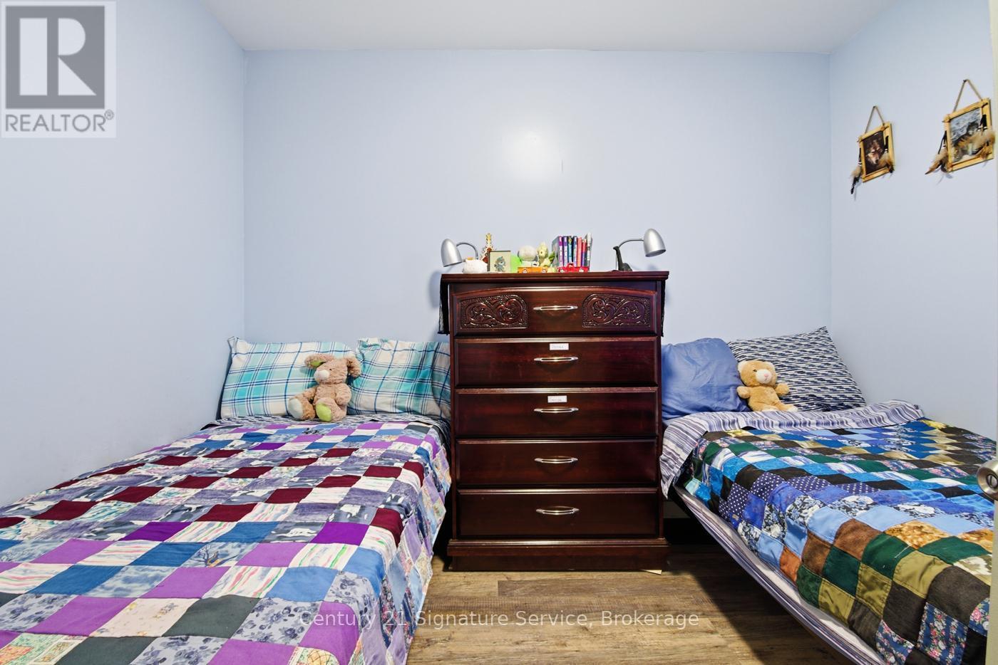 30 Louth Street, St. Catharines, ON - Indoor Photo Showing Bedroom