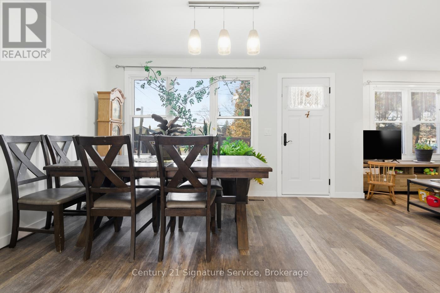 30 Louth Street, St. Catharines, ON - Indoor Photo Showing Dining Room