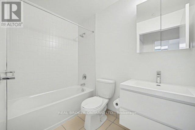 Bathroom - 921 - 56 Andre De Grasse Street S, Markham, ON - Indoor Photo Showing Bathroom