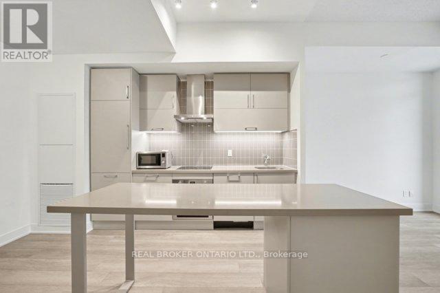 921 - 56 Andre De Grasse Street S, Markham, ON - Indoor Photo Showing Kitchen