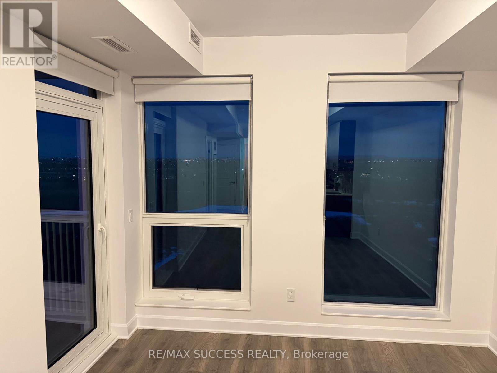 1205 - 3240 William Coltson Ave Avenue, Oakville, ON - Indoor Photo Showing Other Room