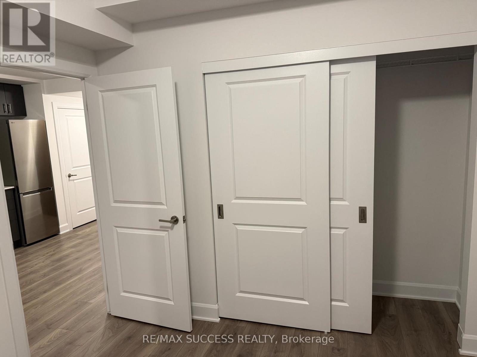 1205 - 3240 William Coltson Ave Avenue, Oakville, ON - Indoor Photo Showing Other Room