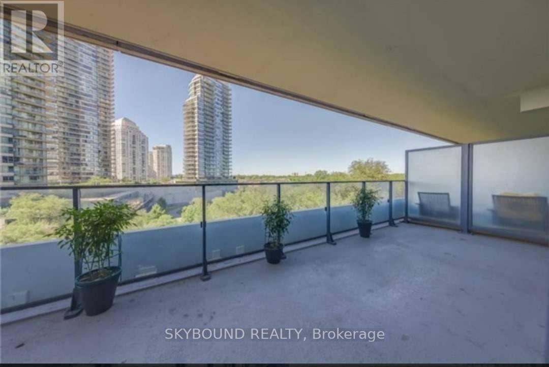 612 - 2220 Lakeshore Boulevard W, Toronto, ON - Outdoor With Balcony With Exterior