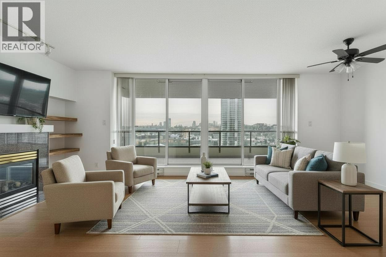 1902 2138 Madison Avenue, Burnaby, BC - Indoor Photo Showing Living Room With Fireplace